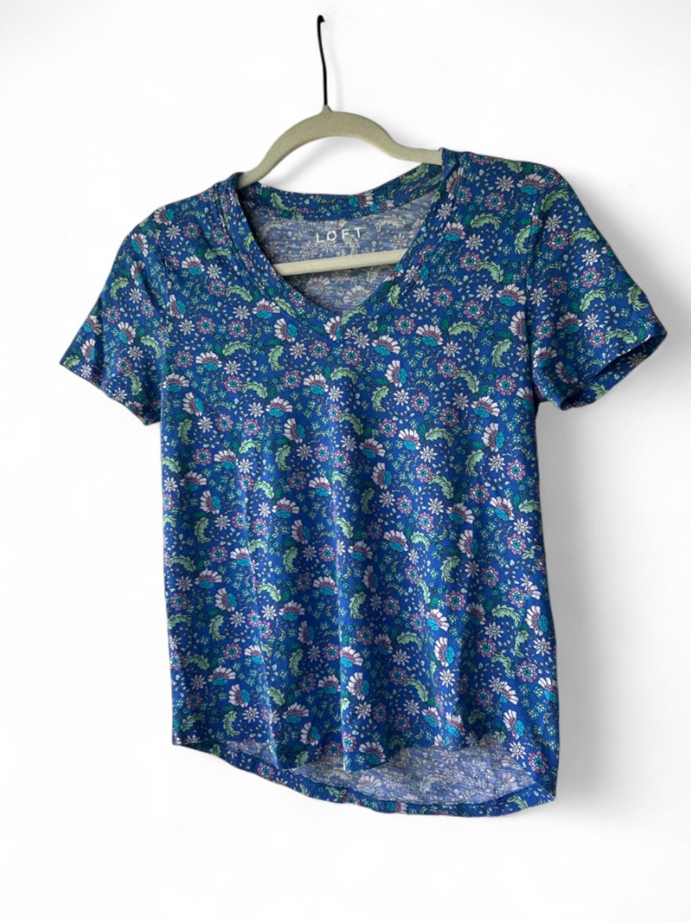 LOFT Blue Floral V-Neck Short Sleeve Tee